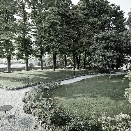 公寓式酒店 博尔戈27号住宿酒店 格雷扎纳